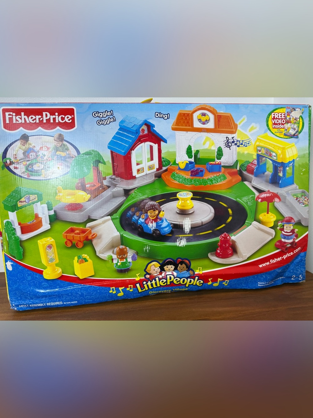 Fisher Price Little People Discovery Village New Open Box Complete 2004